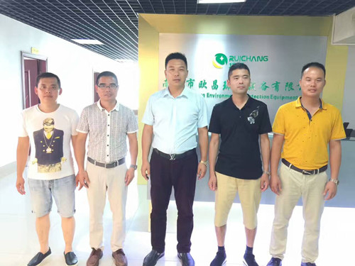 驅車千里，只為探望華南工業(yè)節(jié)能風扇一線服務團隊